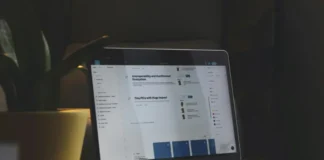 Jak používat přeškrtnutí v Dokumentech Google