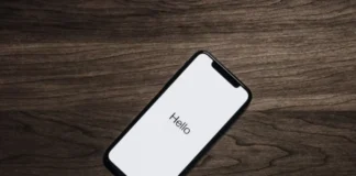 Může iPhone XR jet pod vodou
