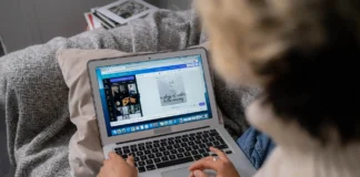 Přidání vlastního písma do aplikace Canva v několika jednoduchých krocích