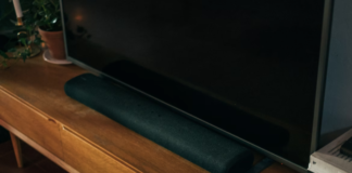 Vysvětlení připojení reproduktorů k televizoru Vizio Smart TV