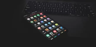 Jak změnit rozlišení obrazovky systému Android