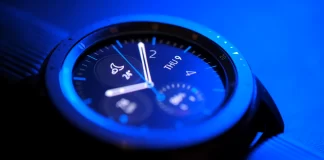 Jak odeslat zprávu SOS ze zařízení Galaxy Watch