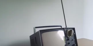 Co je to vložení černého rámečku do televizoru, vysvětlení